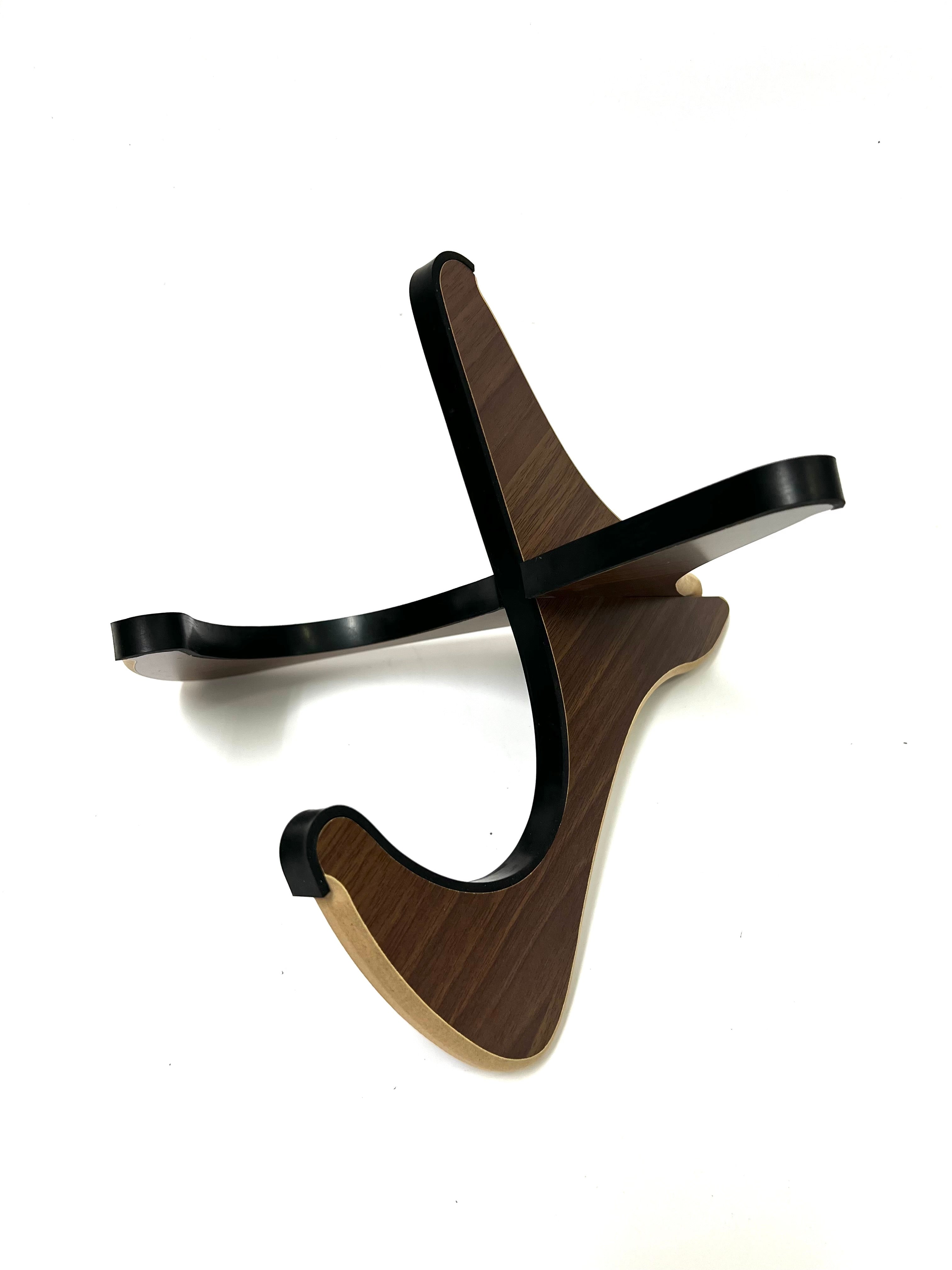 Kiktani Wooden Stand US-02 BRO