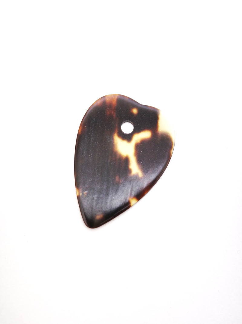 tortoiseshell pick